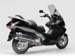Honda-FJS600A-Silverwing-Scooter-2009-2.jpg