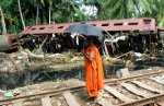 tsunami-srilanka-2004-4.jpg