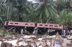 tsunami-srilanka-2004-7.jpg