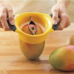 Mango-Slicer-mango-cutter-mango-pitter (1).jpg