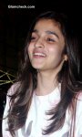 alia-bhatt-without-makeup-pics-1_opt.jpg