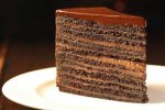 54f66b1862c52_-_strip-house-24-layer-chocolate-cake-del1014_s2__1486715475_58.153.226.192.jpg