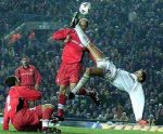 funny_pictures_Football_High_Kick.jpg