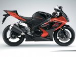 122_0609_03_z+2007_suzuki_gsxr_1000+red_static_right.jpg